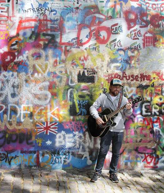 Travel Sings in Prag Lennon Wall